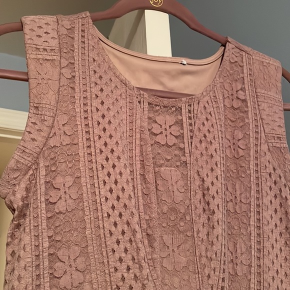 Pink Lace Dress Size Medium - Picture 4 of 10